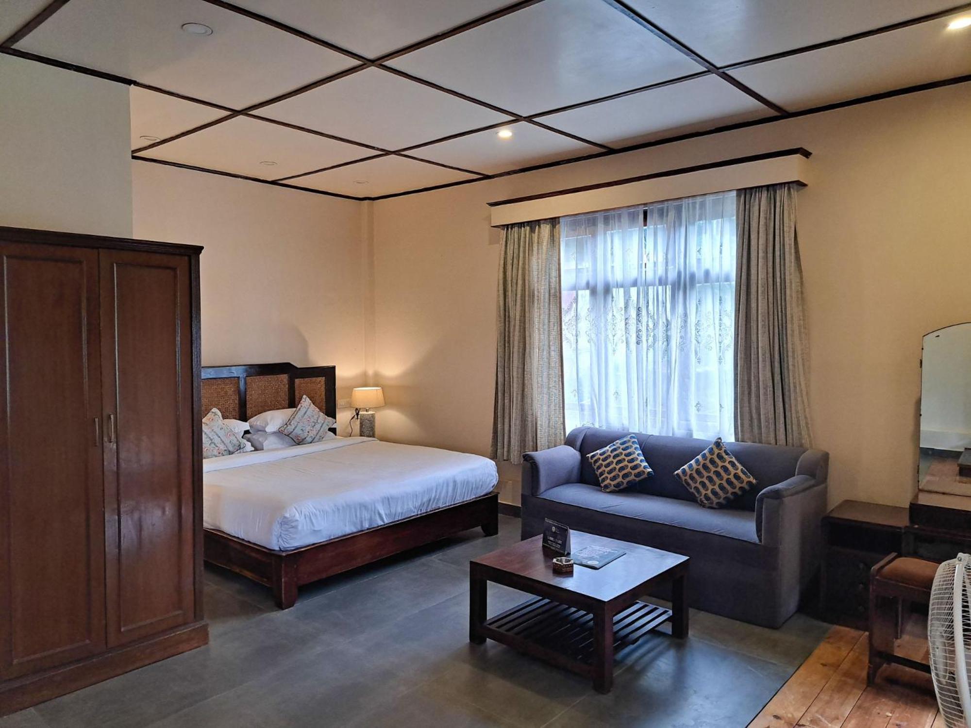 The Heritage Club - Tripura Castle Hotel And Spa Σιλόνγκ Εξωτερικό φωτογραφία